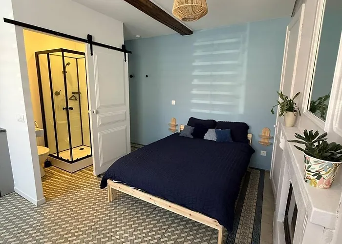 Cosy Equipe Apartment Estevelles